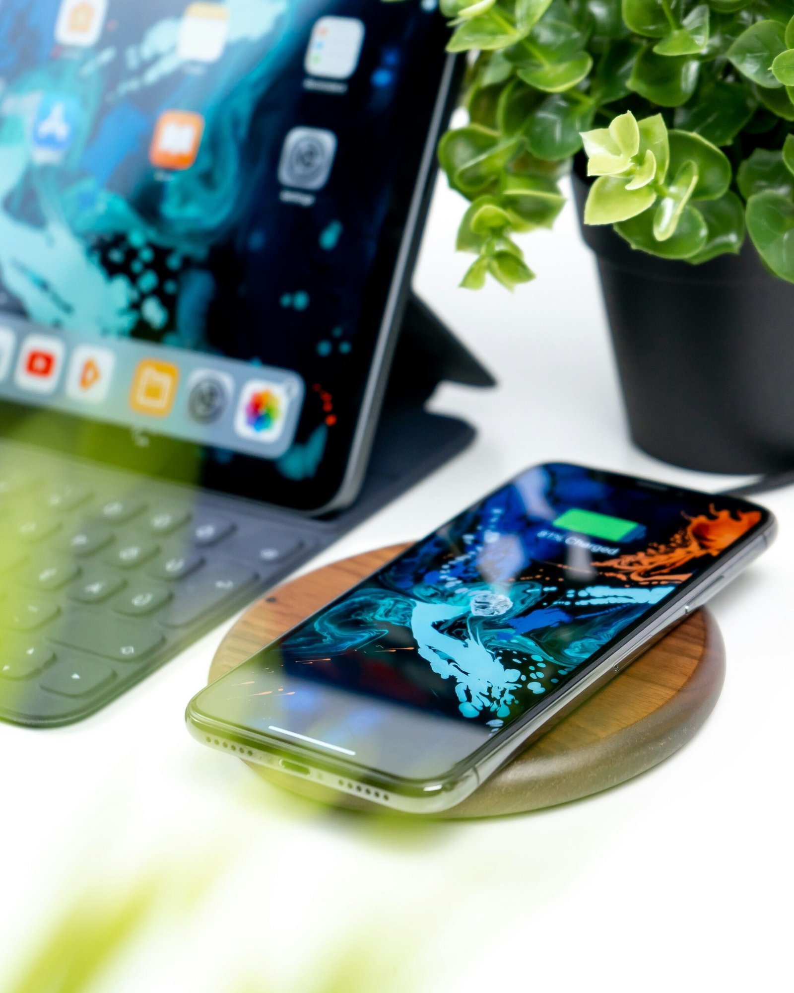 The 10 Best Mobile Phones in 2026: From Budget Everyday Handsets to Pro Flagships